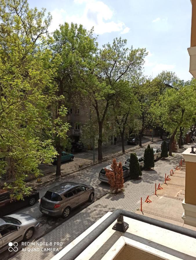 Medical University Apartments Пловдив Экстерьер фото